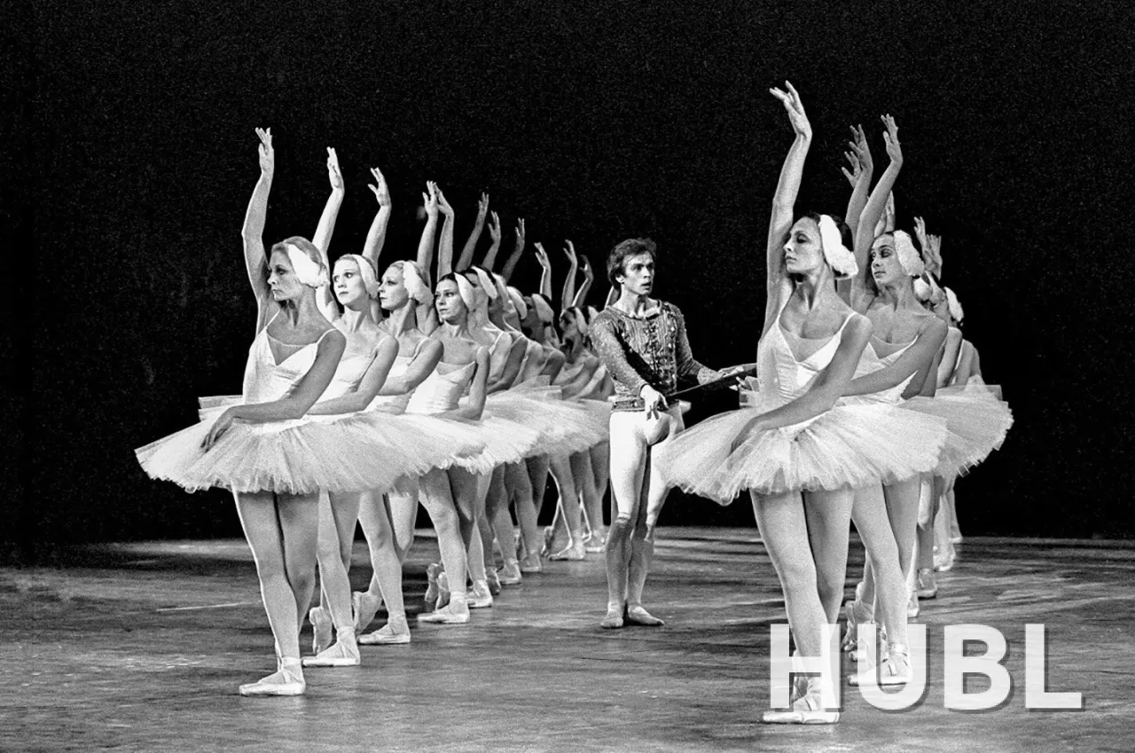 THEATREHD: НУРЕЕВ: ЛЕБЕДИНОЕ ОЗЕРО (SUB)