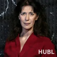 Анн Альваро