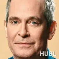 Том Холландер