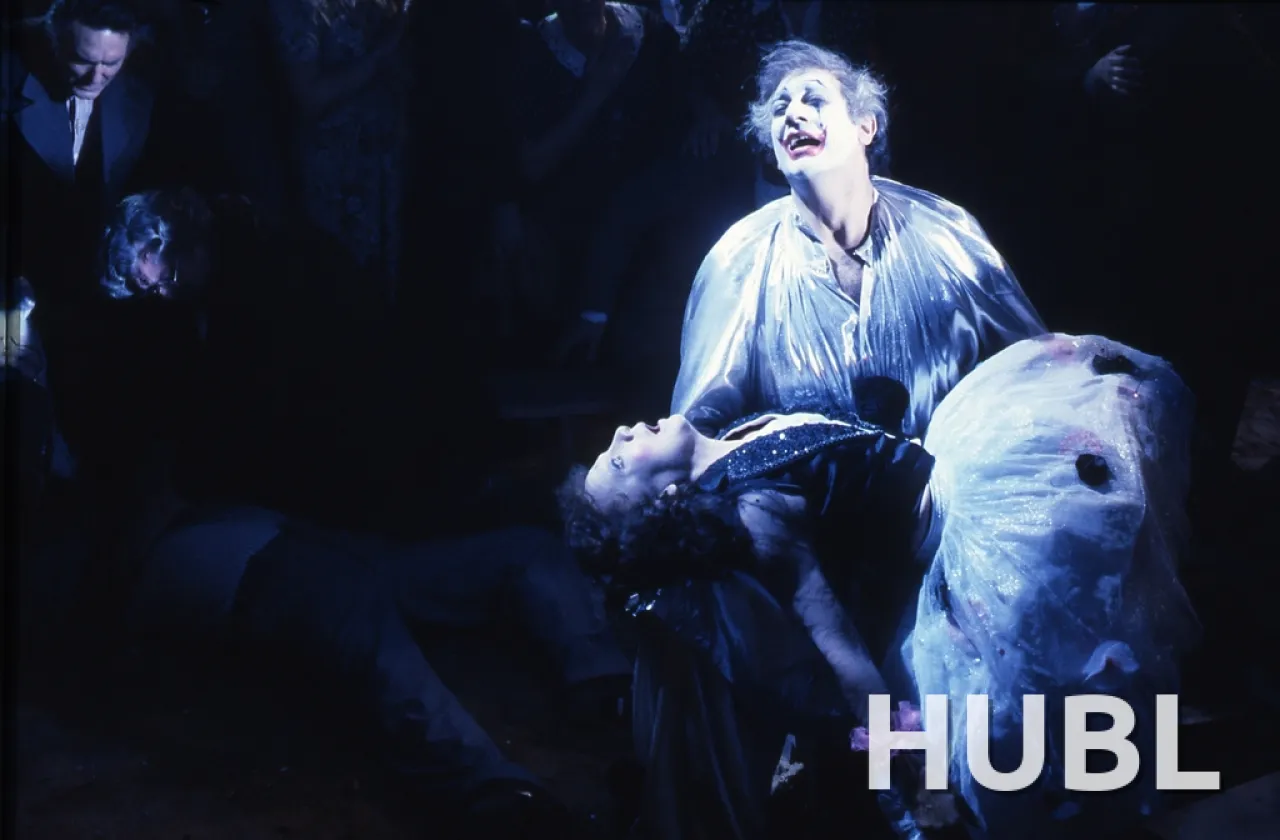 THEATREHD: ДЗЕФФИРЕЛЛИ: ПАЯЦЫ