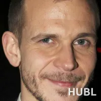 Густаф Скарсгард