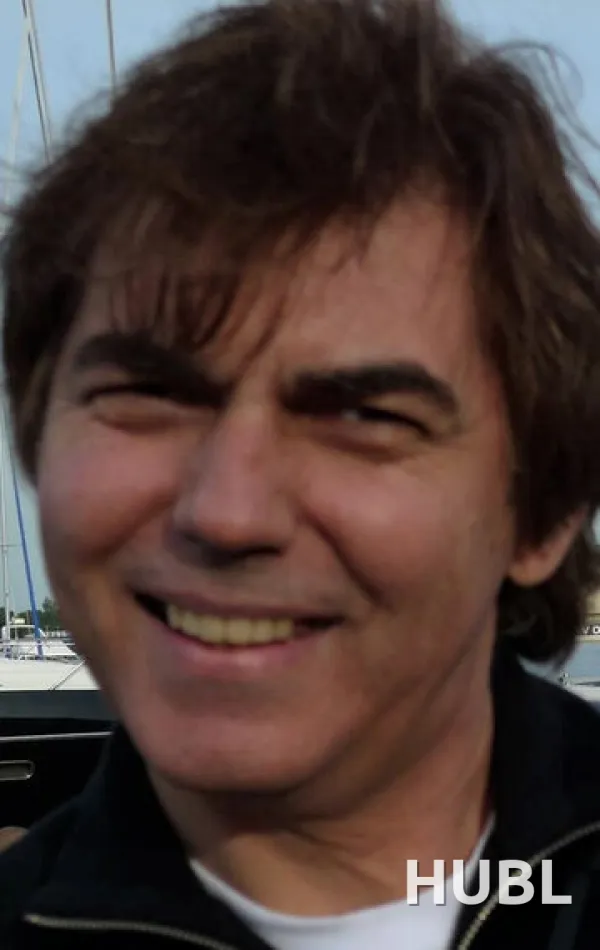 Олег Гусев