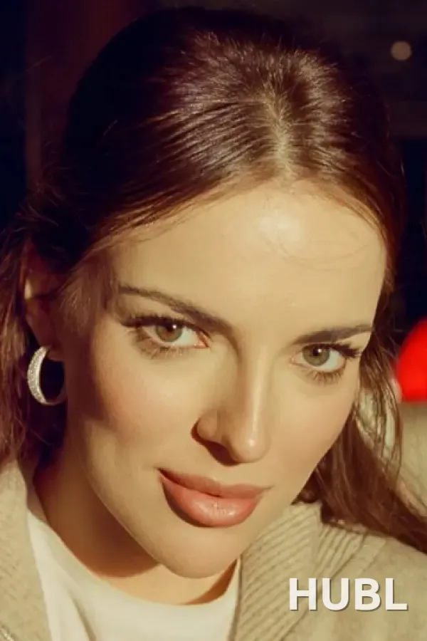 Алина Курт