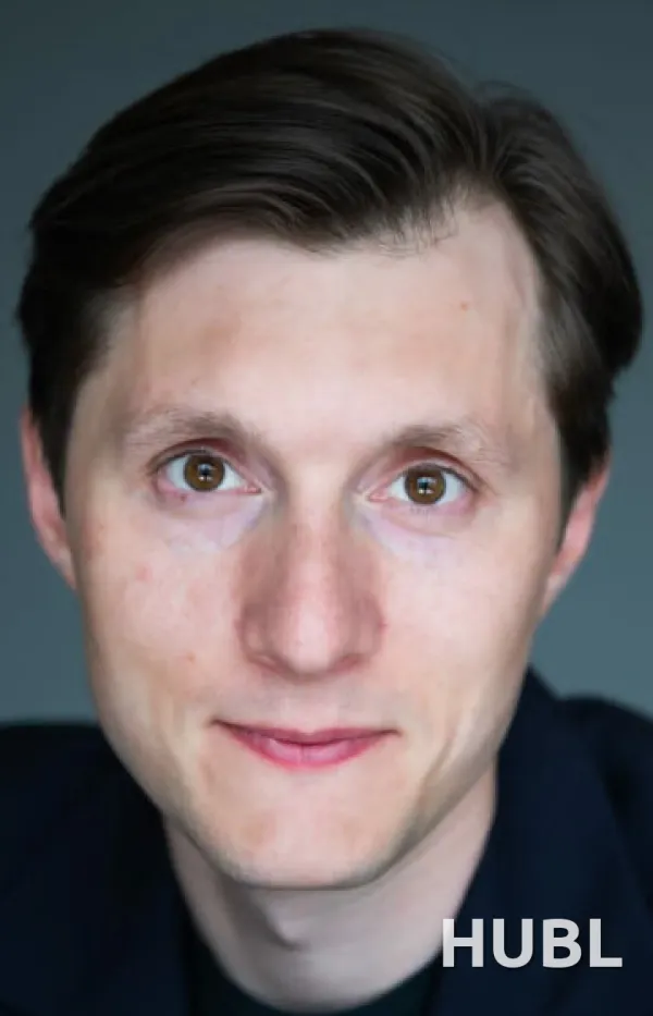 Олег Савцов